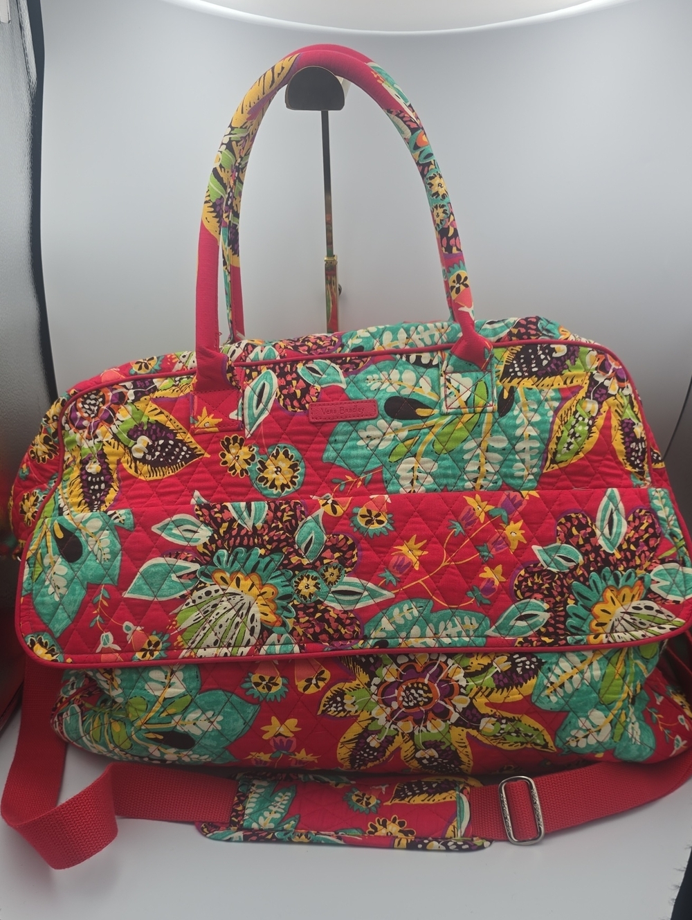 Vera Bradley Coral & Multicolor Floral Quilted Large Travel/Weekender (EUC)💐🏵
